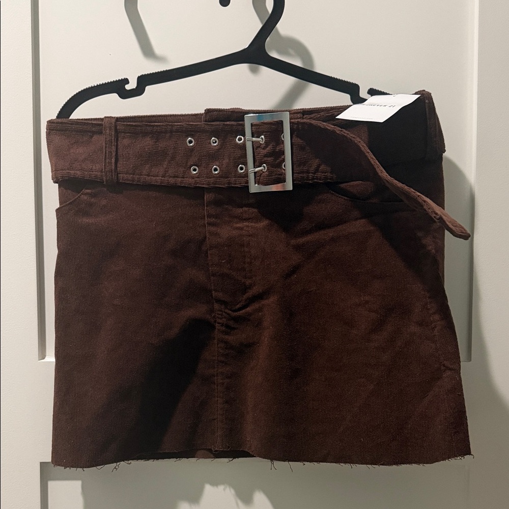 NWT Forever 21 Chocolate Corduroy Skirt belt with silver holes Y2K edgy punk M